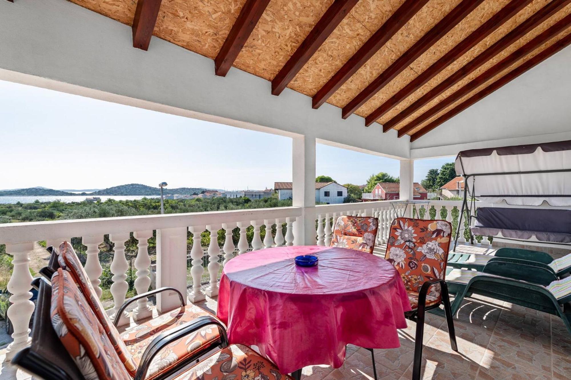 Apartment Lara Tribalj Dış mekan fotoğraf